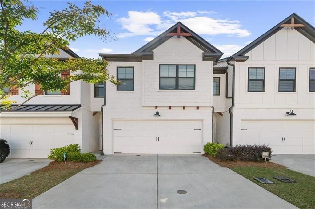 200 N Auburn Landing Place Unit: 200
