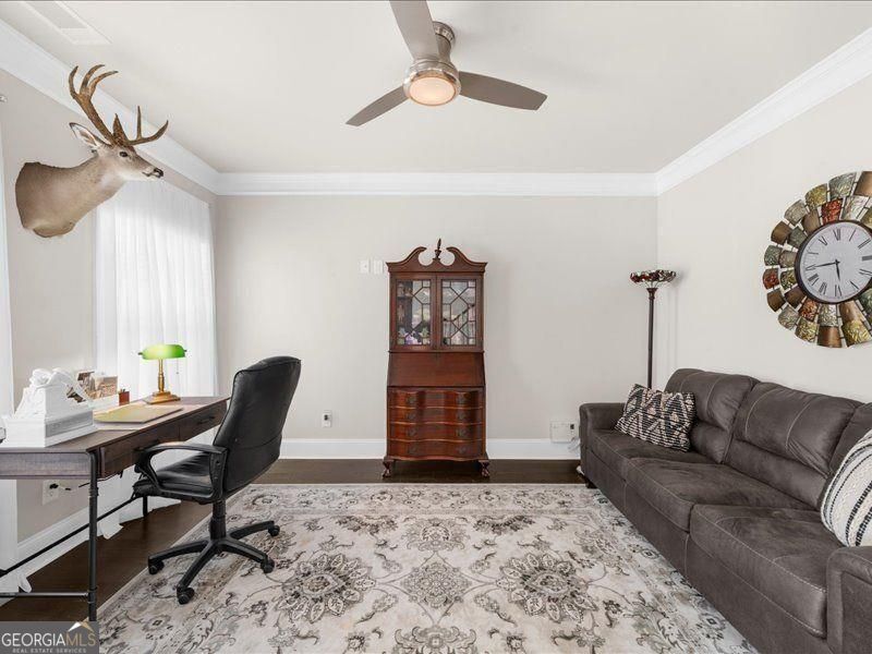 5680 Banner Boulevard