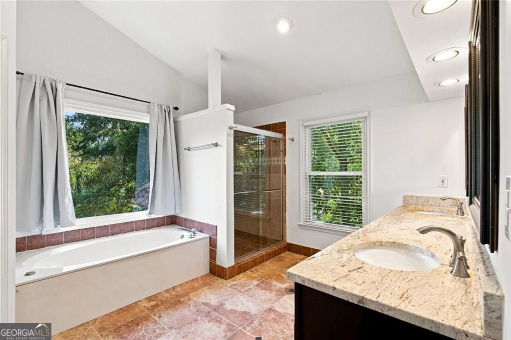 425 Fairford Lane