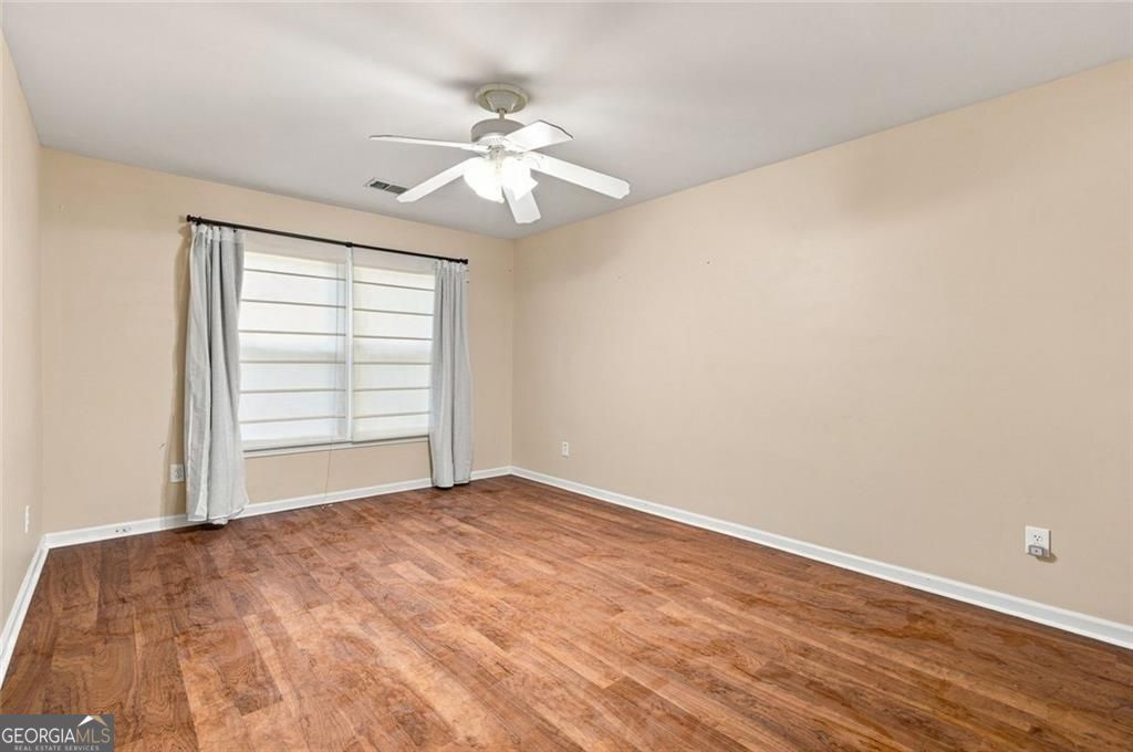 425 Fairford Lane