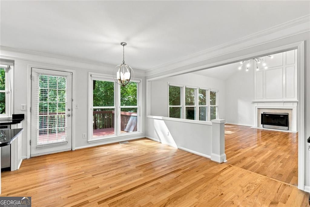 425 Fairford Lane