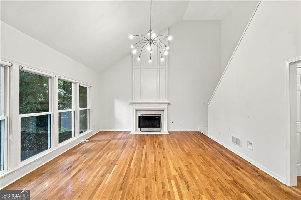 425 Fairford Lane
