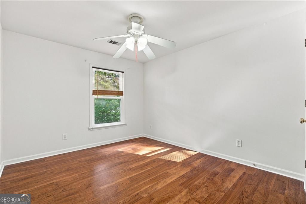 425 Fairford Lane