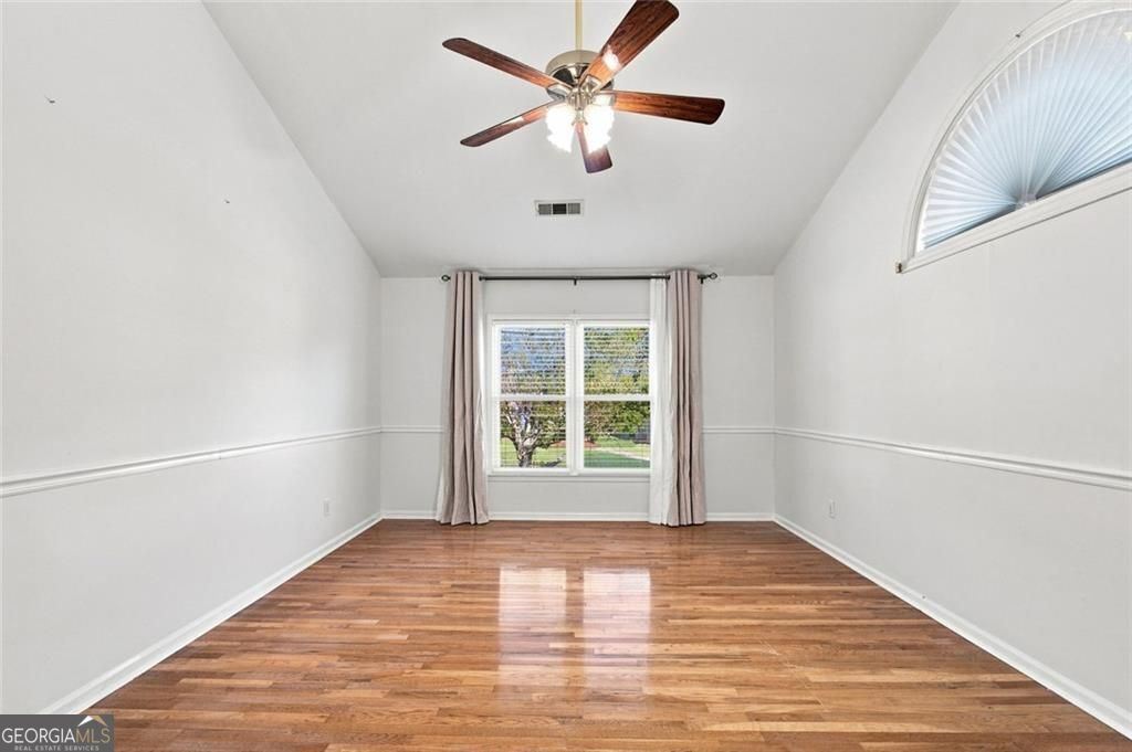 425 Fairford Lane