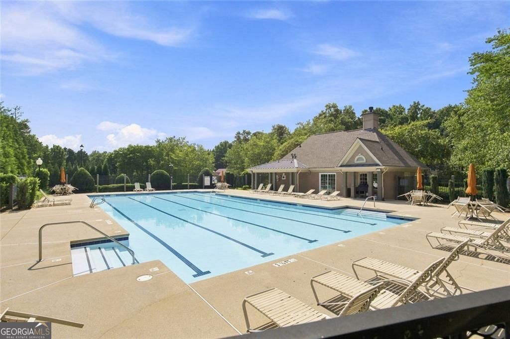 425 Fairford Lane