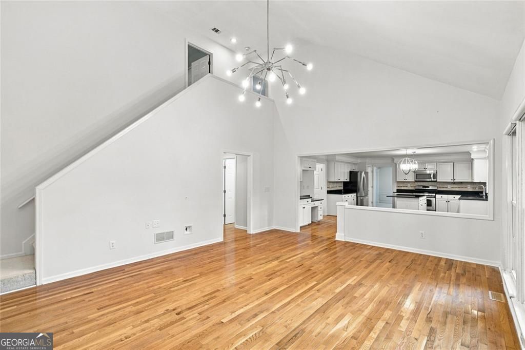 425 Fairford Lane