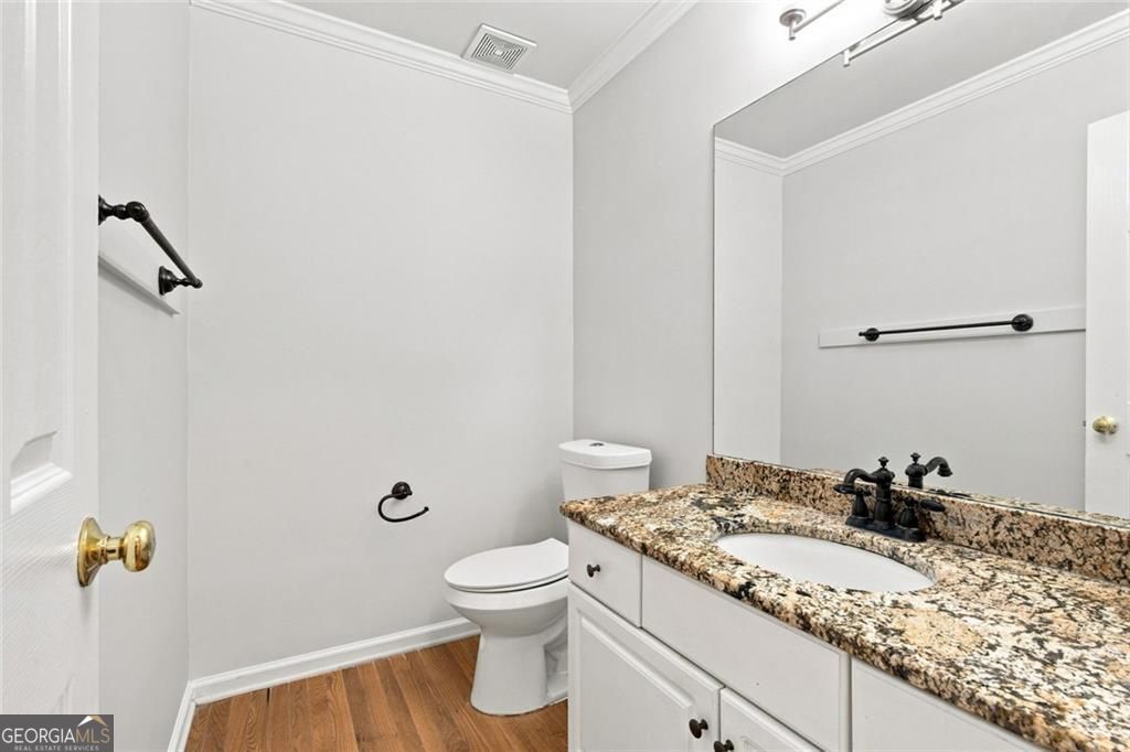 425 Fairford Lane
