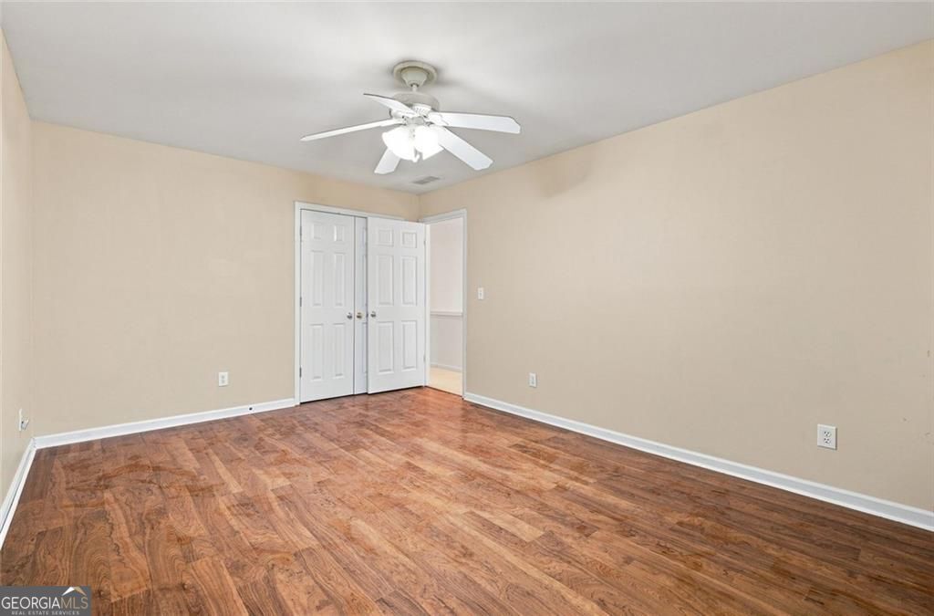 425 Fairford Lane