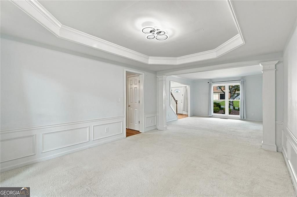425 Fairford Lane