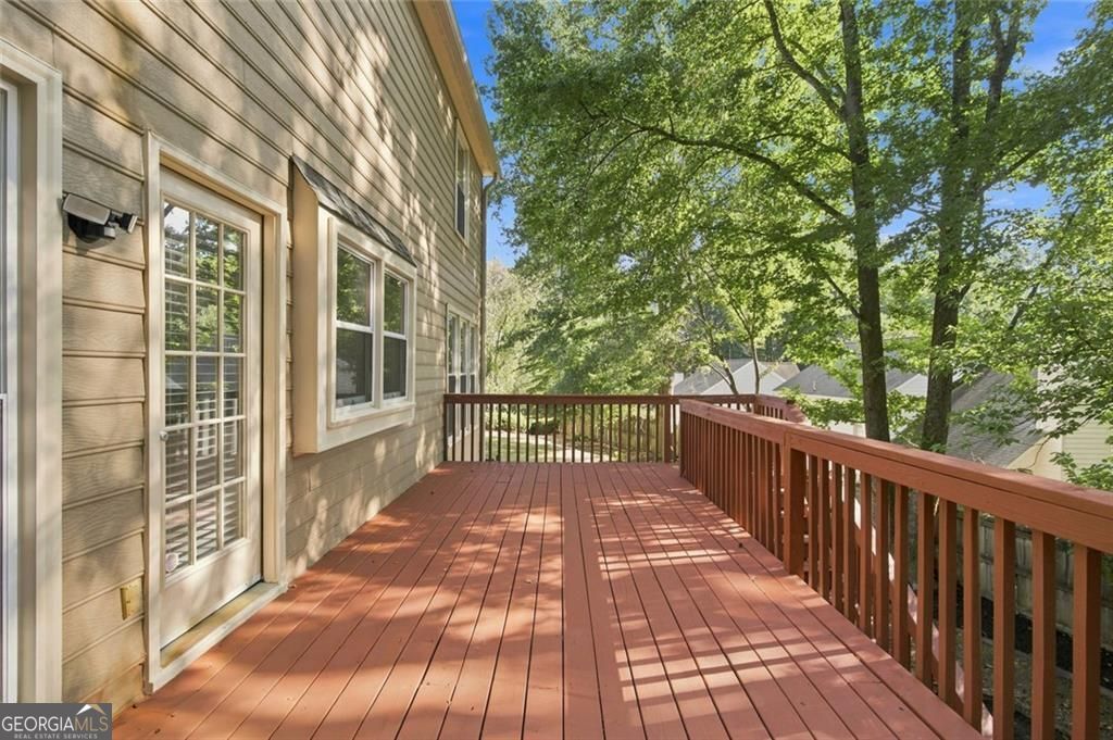 425 Fairford Lane