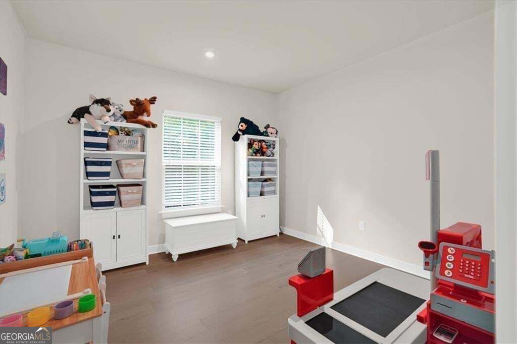 125 Longwood Drive