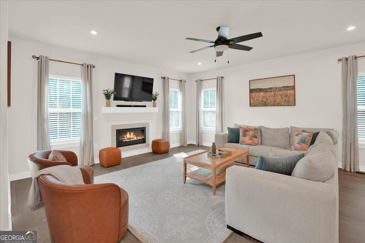 125 Longwood Drive