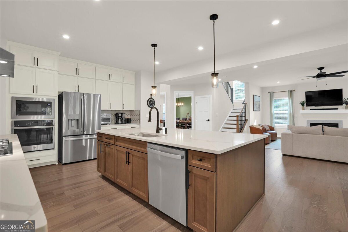 125 Longwood Drive