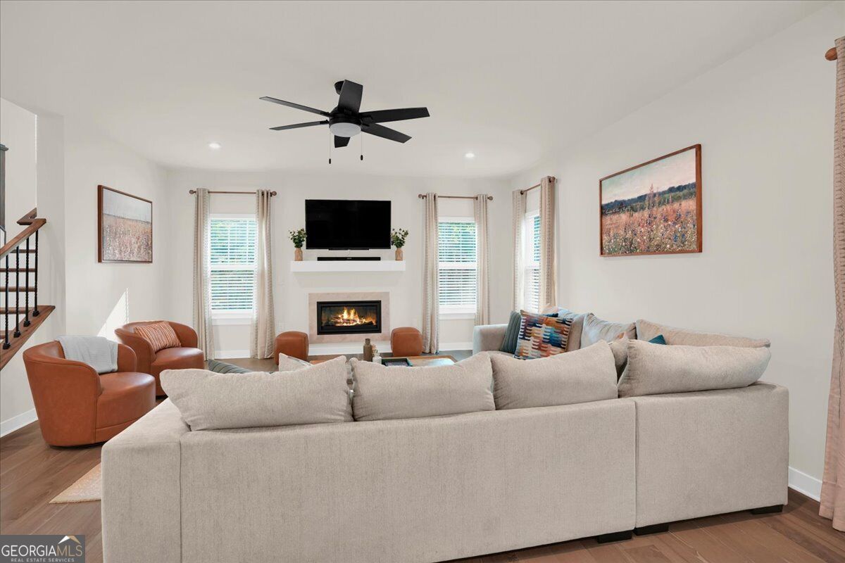 125 Longwood Drive