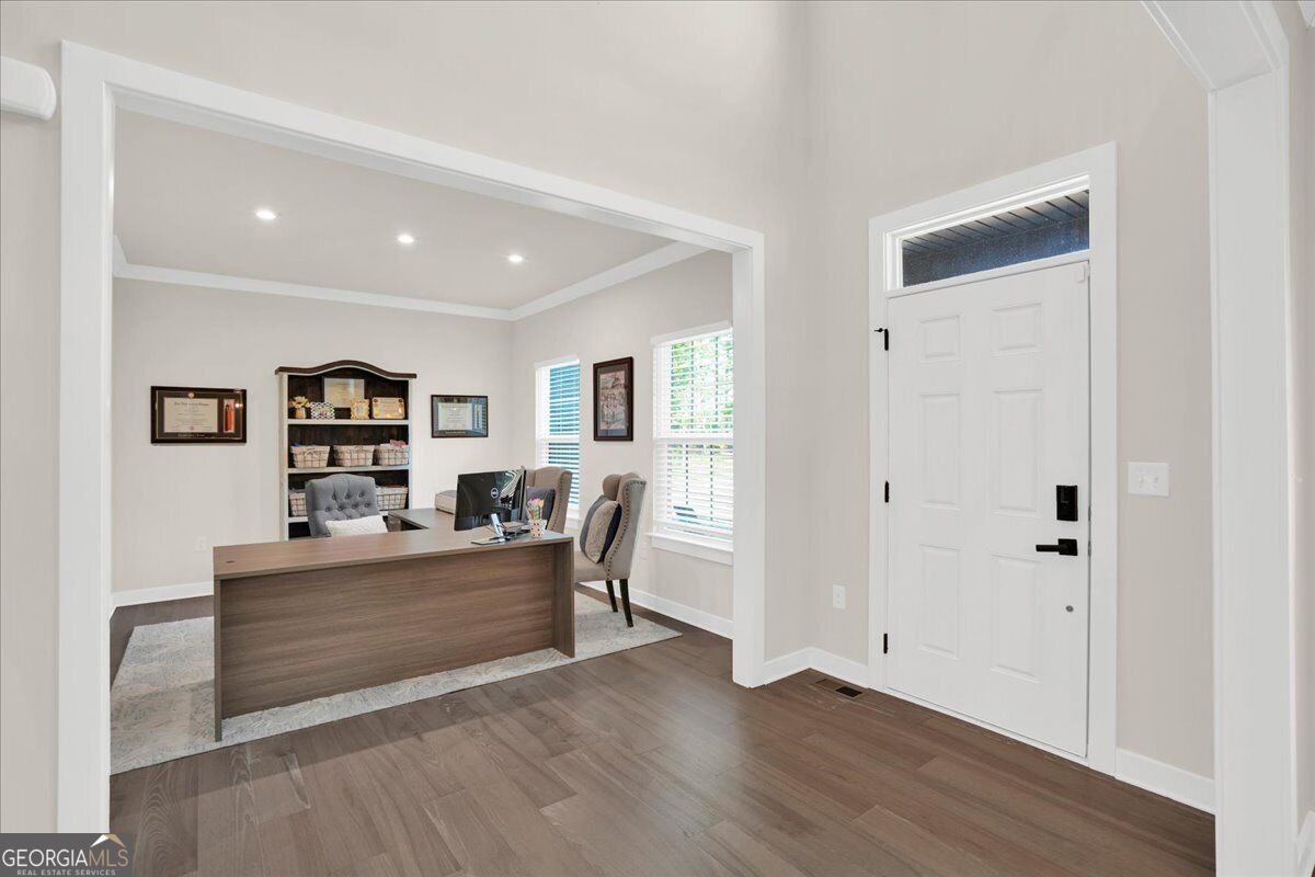 125 Longwood Drive