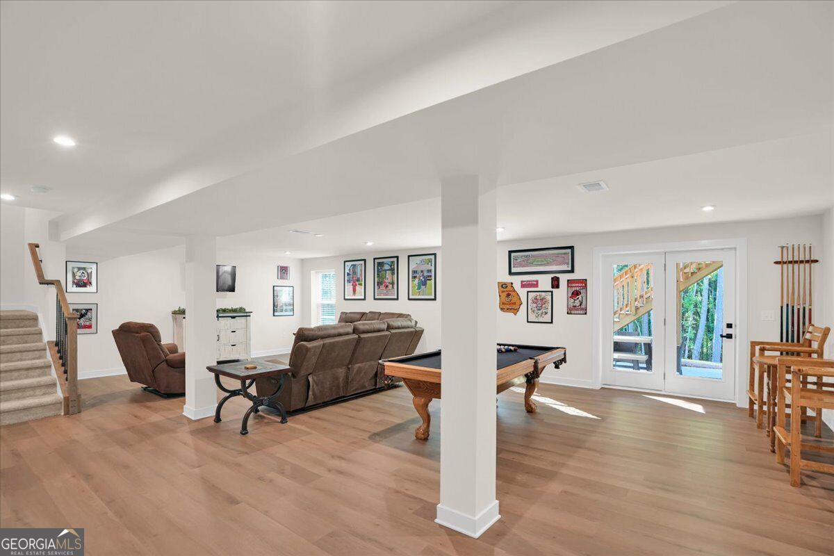 125 Longwood Drive