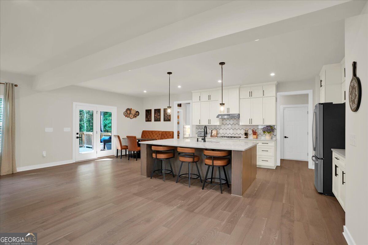 125 Longwood Drive