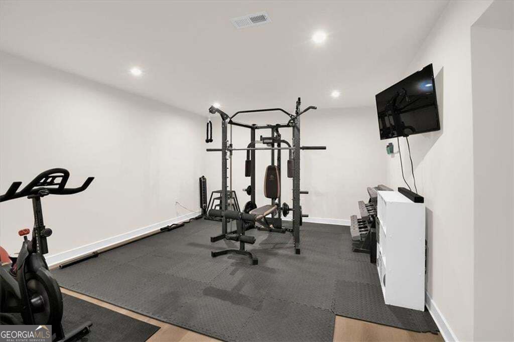 125 Longwood Drive