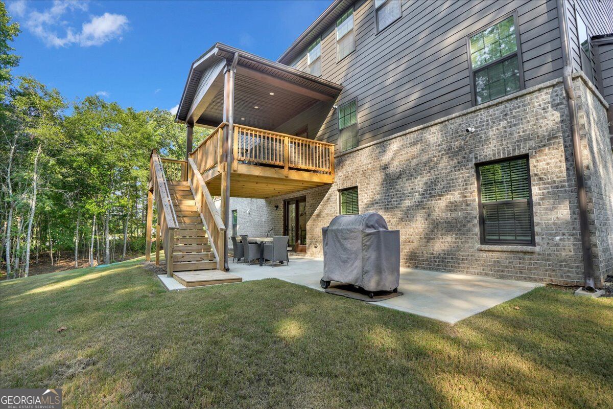 125 Longwood Drive