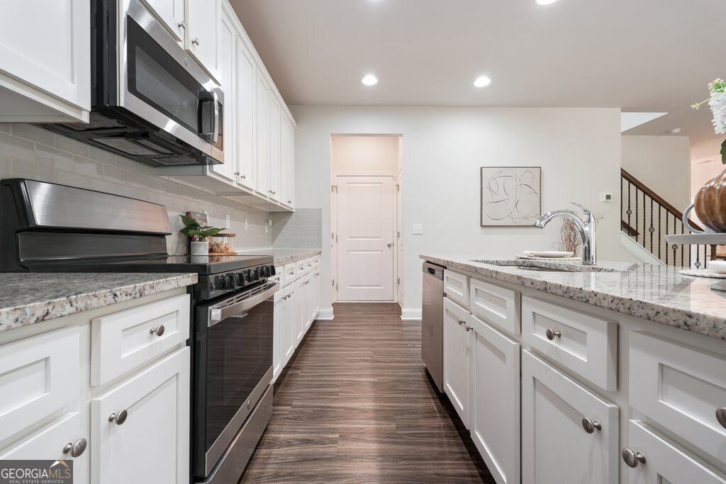 102 Mirage Court