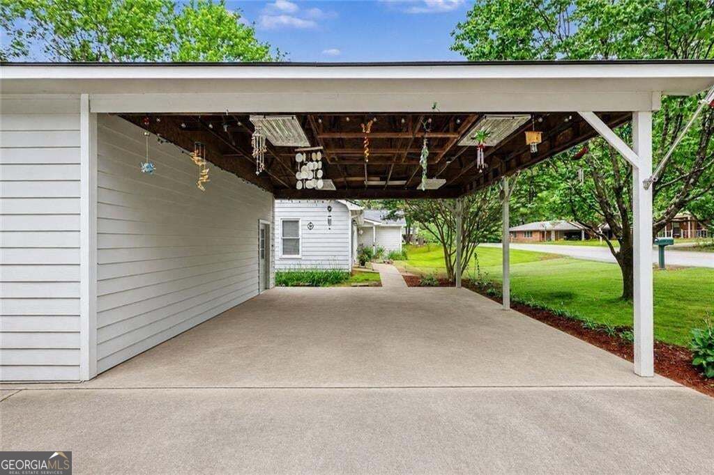 6 Bluebird Lane