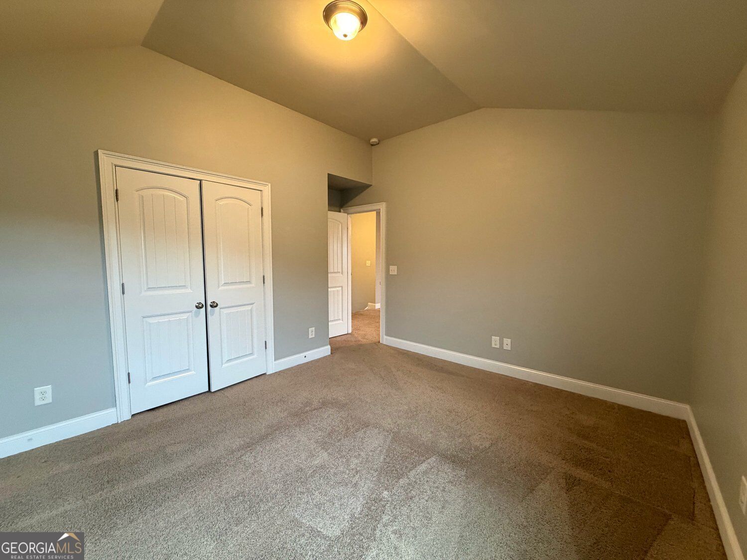 42 Fox Knoll Trail