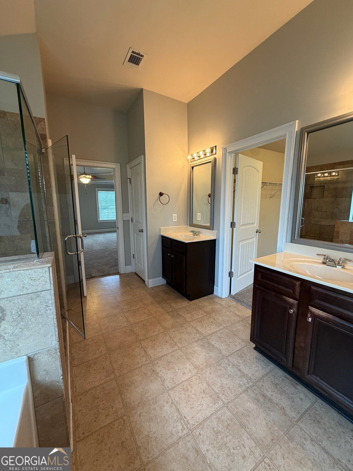 42 Fox Knoll Trail