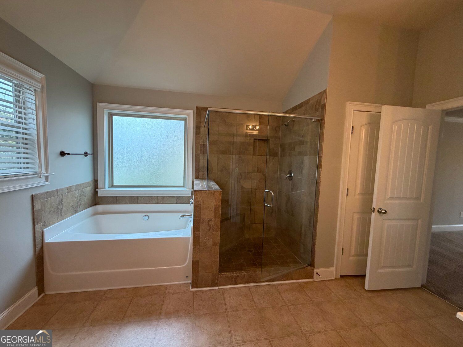 42 Fox Knoll Trail