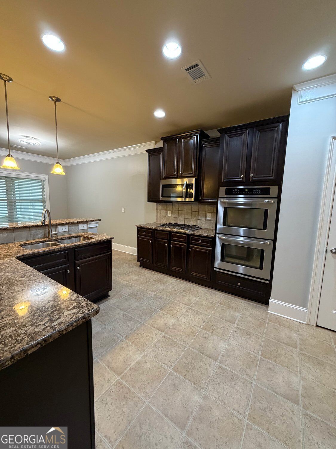 42 Fox Knoll Trail