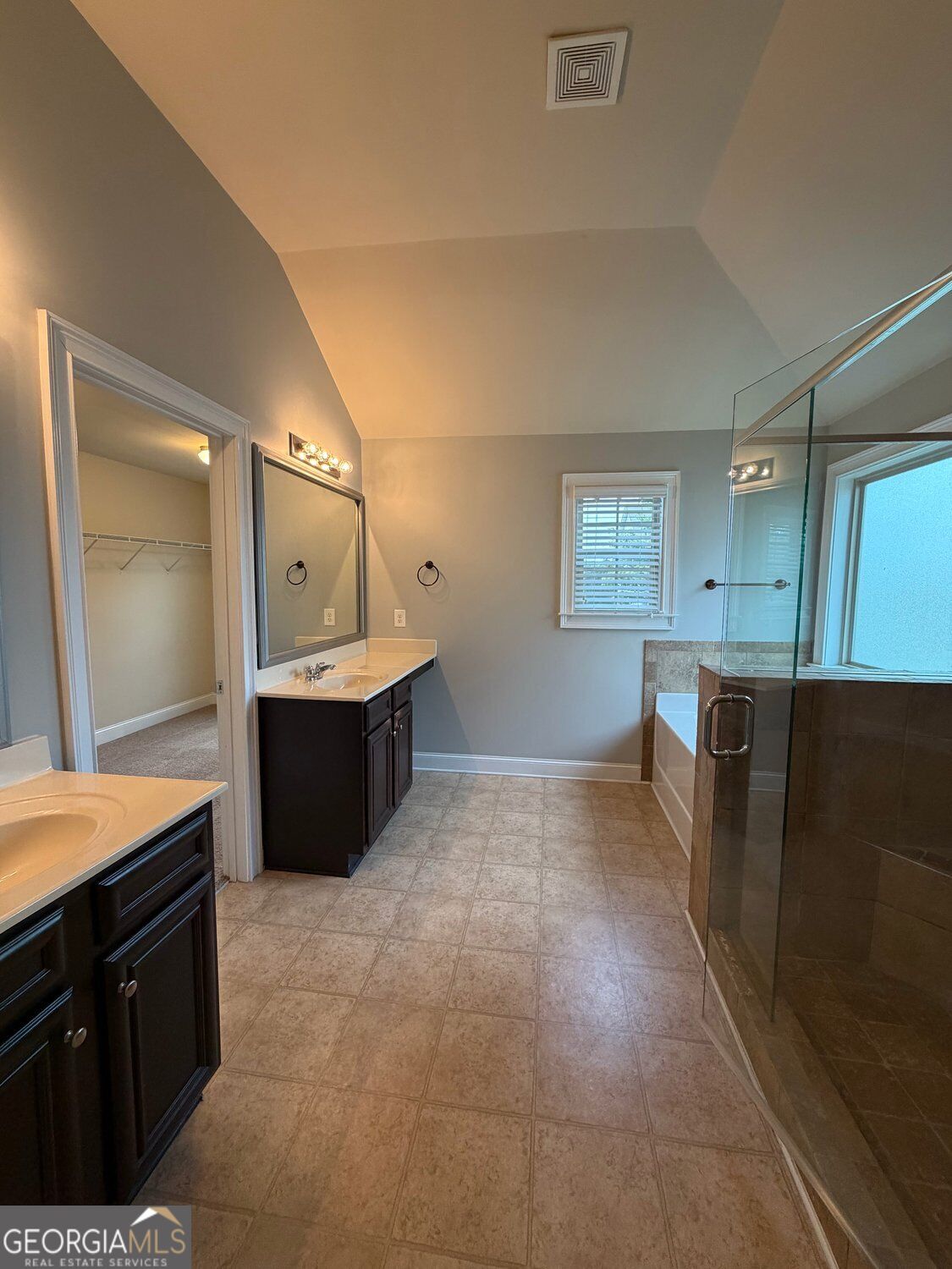 42 Fox Knoll Trail