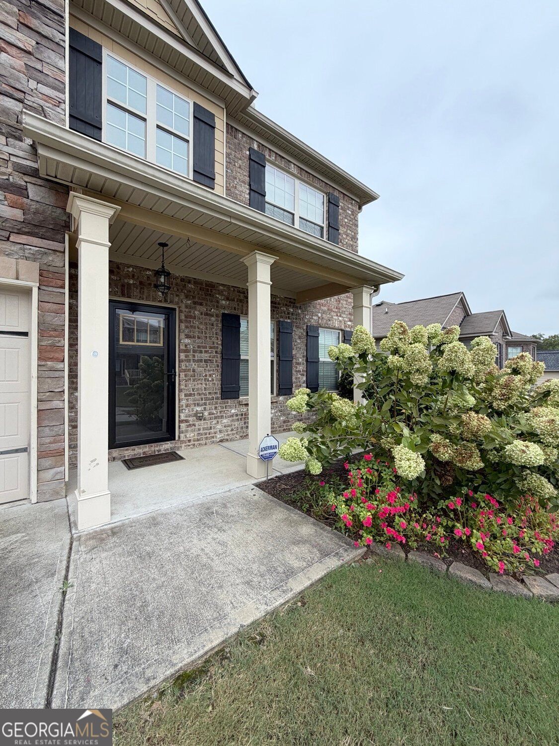 42 Fox Knoll Trail