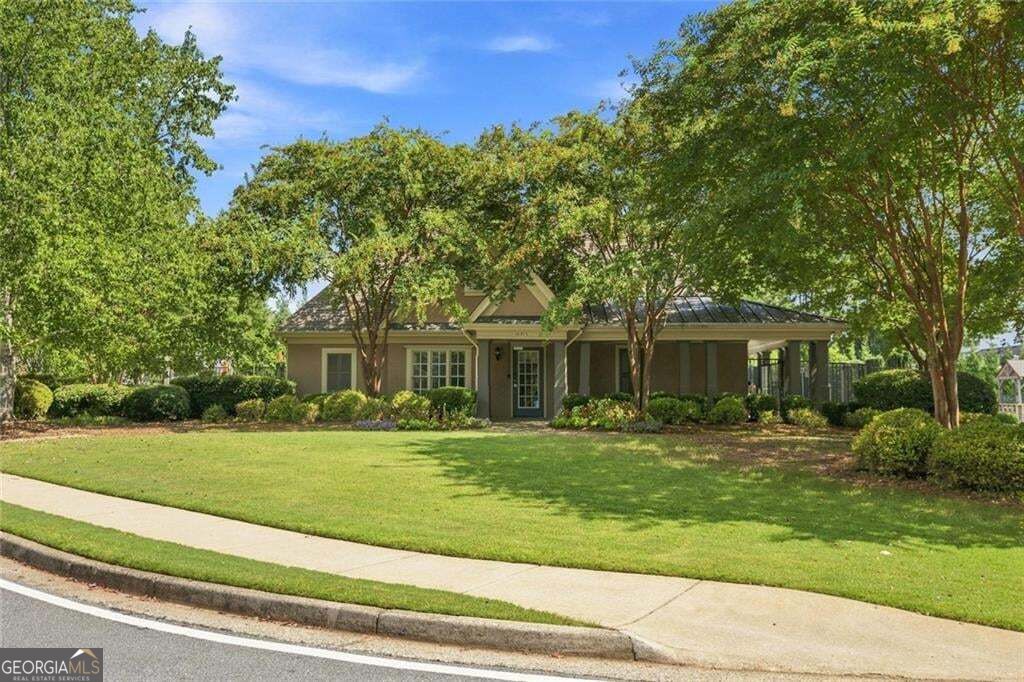 425 Fairford Lane