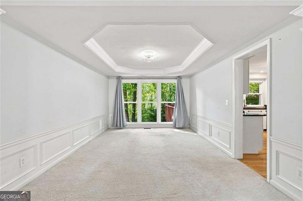 425 Fairford Lane