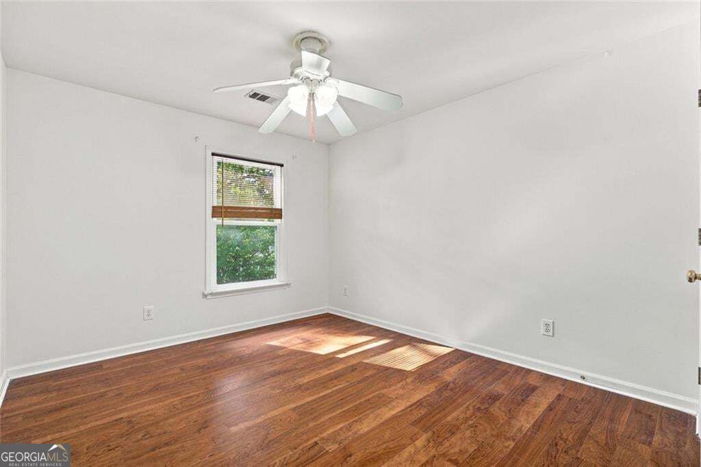 425 Fairford Lane