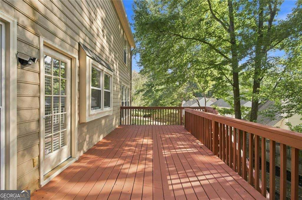 425 Fairford Lane