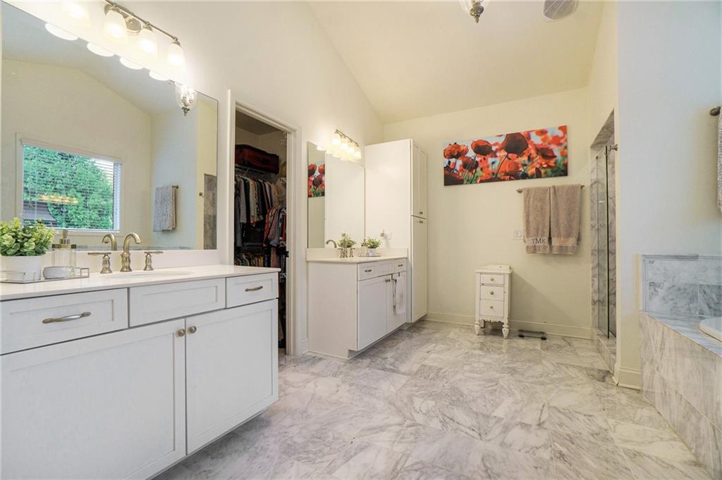 1376 Windsor Parkway NE