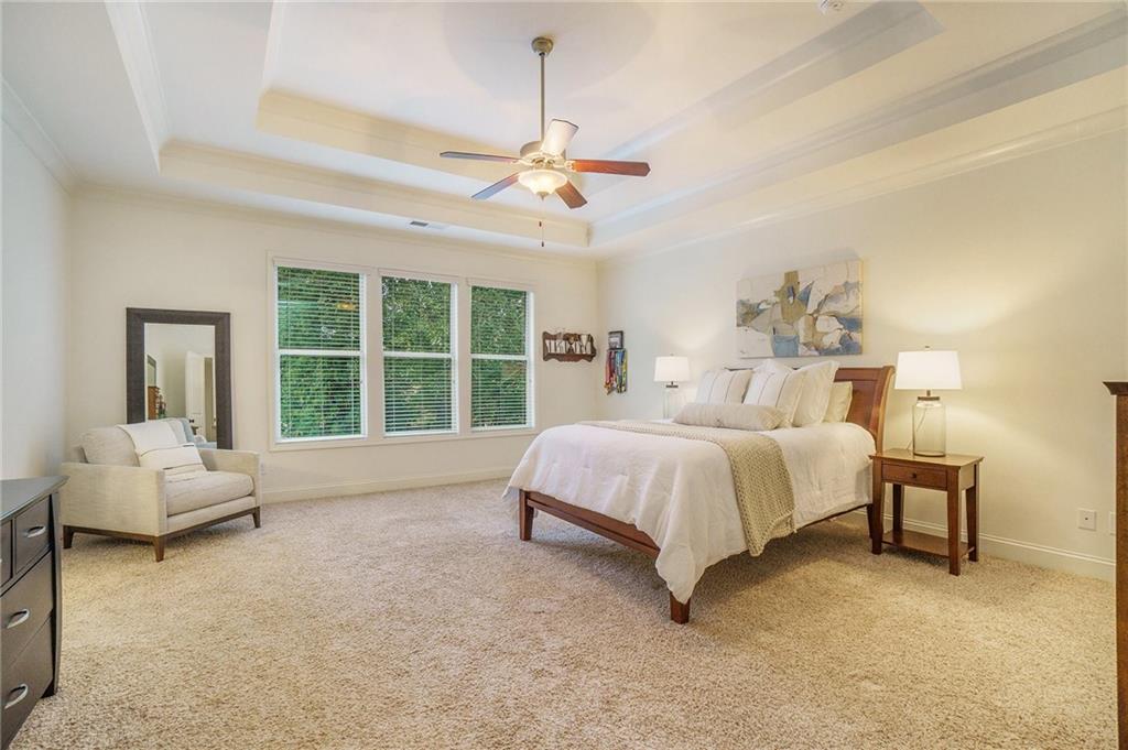 1376 Windsor Parkway NE