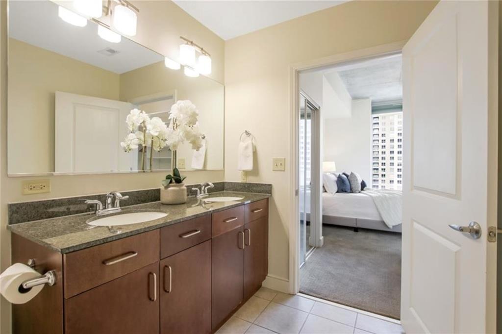 950 W Peachtree Street NW Unit 1101