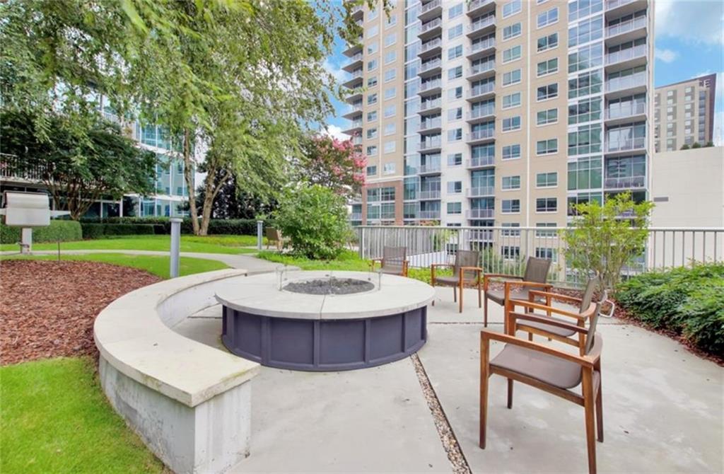 950 W Peachtree Street NW Unit 1101