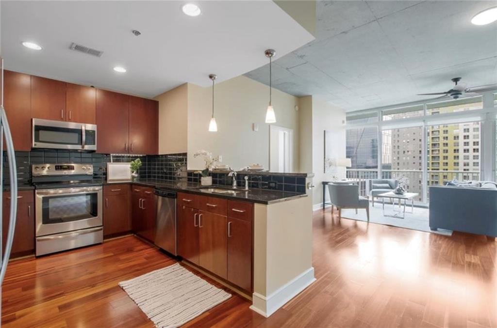 950 W Peachtree Street NW Unit 1101