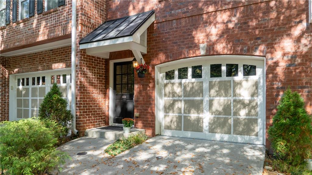 1054 Glenridge Place