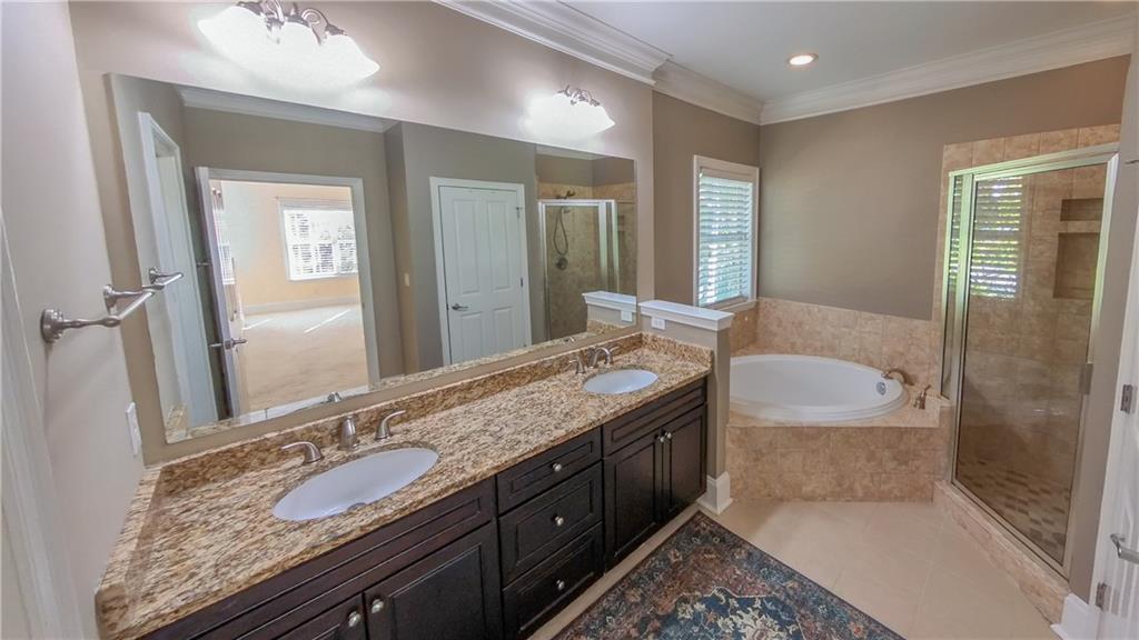 1054 Glenridge Place