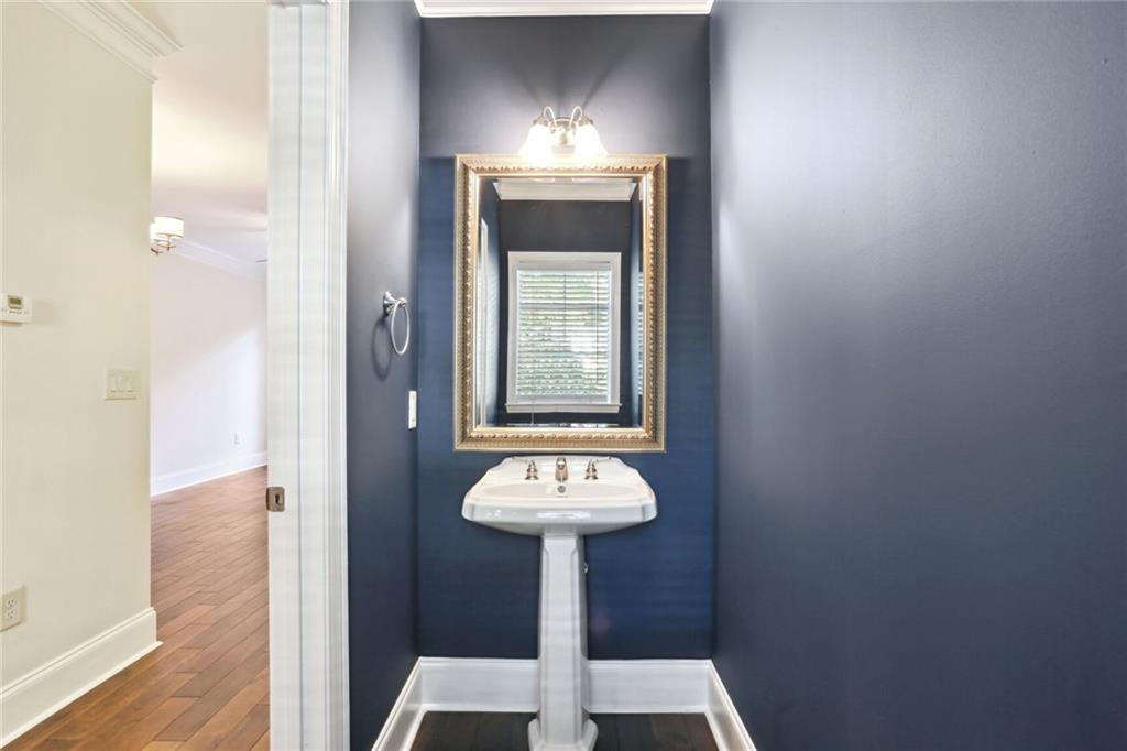 1054 Glenridge Place