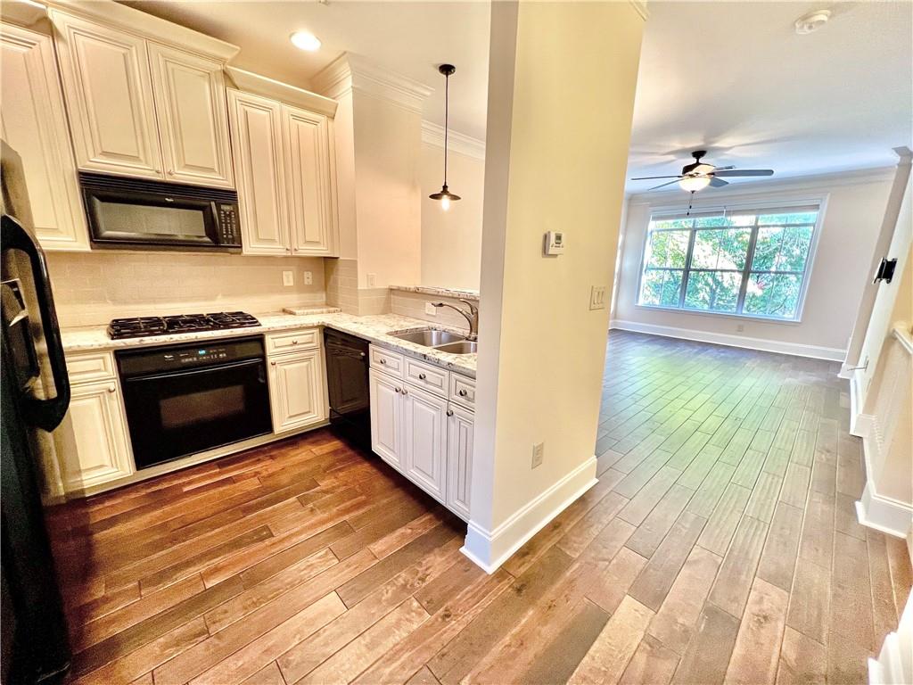 1054 Glenridge Place