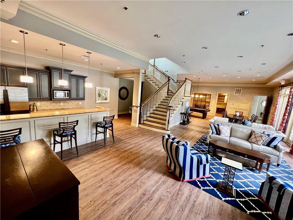 1054 Glenridge Place