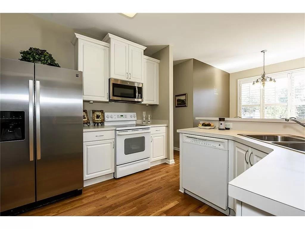 2479 Sandstone Place