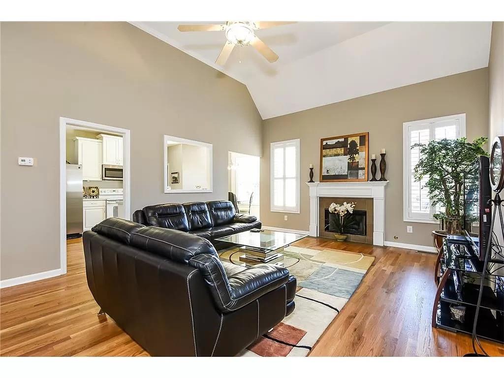 2479 Sandstone Place