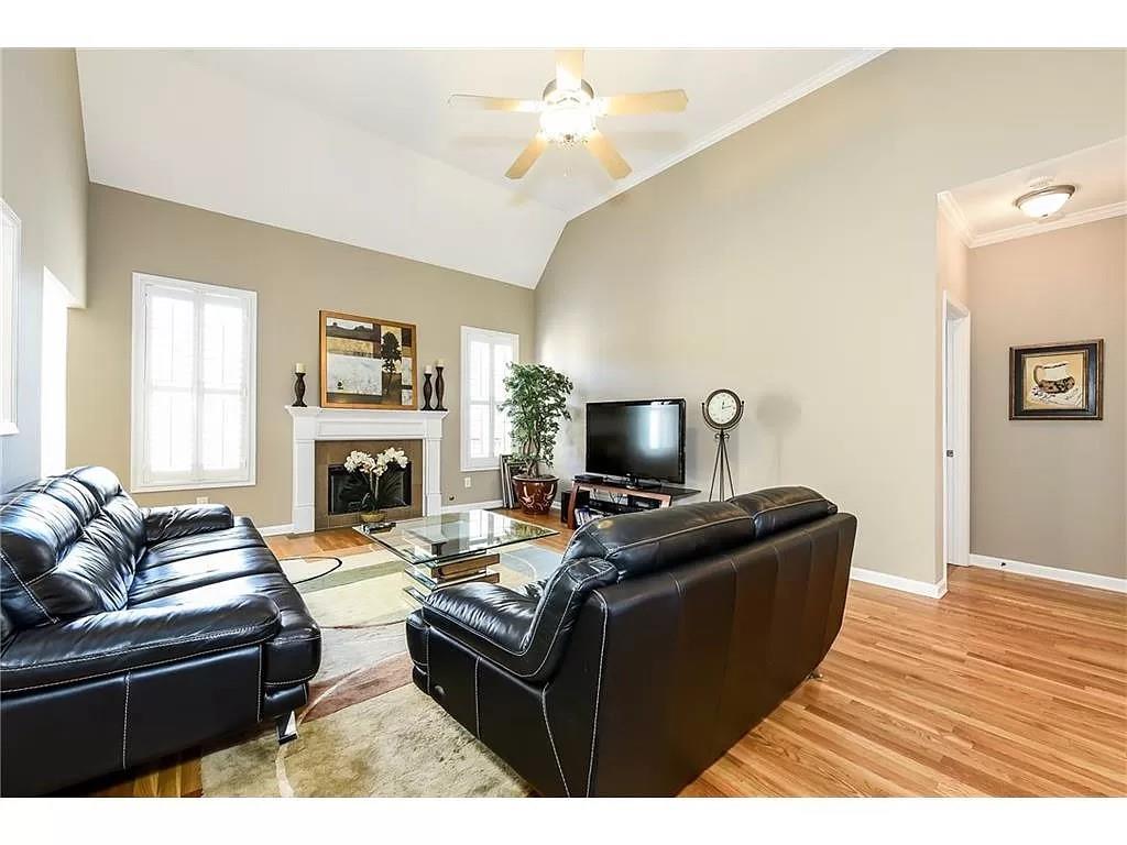 2479 Sandstone Place