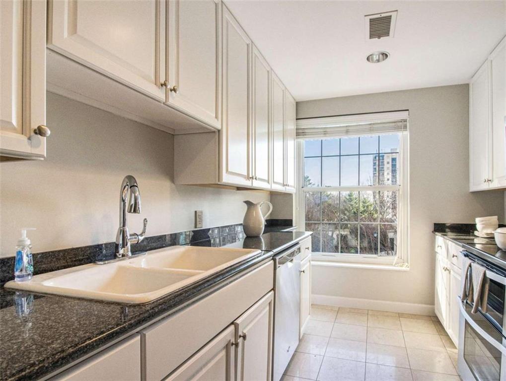 195 14th Street Unit 308