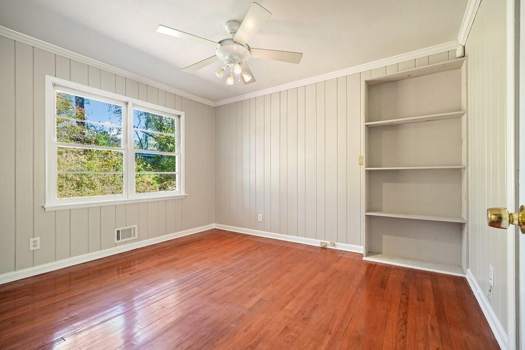 2571 Crockett Drive Southeast Drive SE